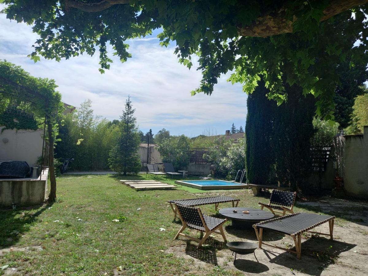 Bed and Breakfast Mas Carita Cabannes Экстерьер фото
